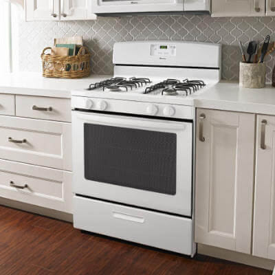 What’s The Difference Between a Convection Oven vs Conventional Oven?