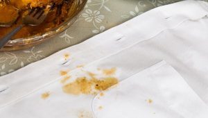 Remove gravy stains